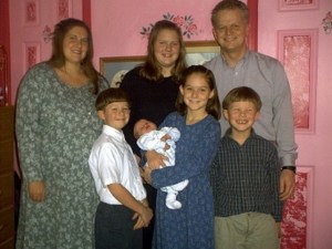 Hatch Fam one week after Ben was born